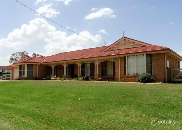 7 David Dr, Salt Ash, NSW 2318