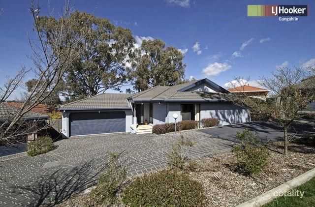 2/34 Proserpine Cct, Amaroo, ACT 2914