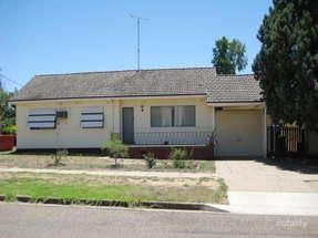 3 Paull St, Kooringal, NSW 2650