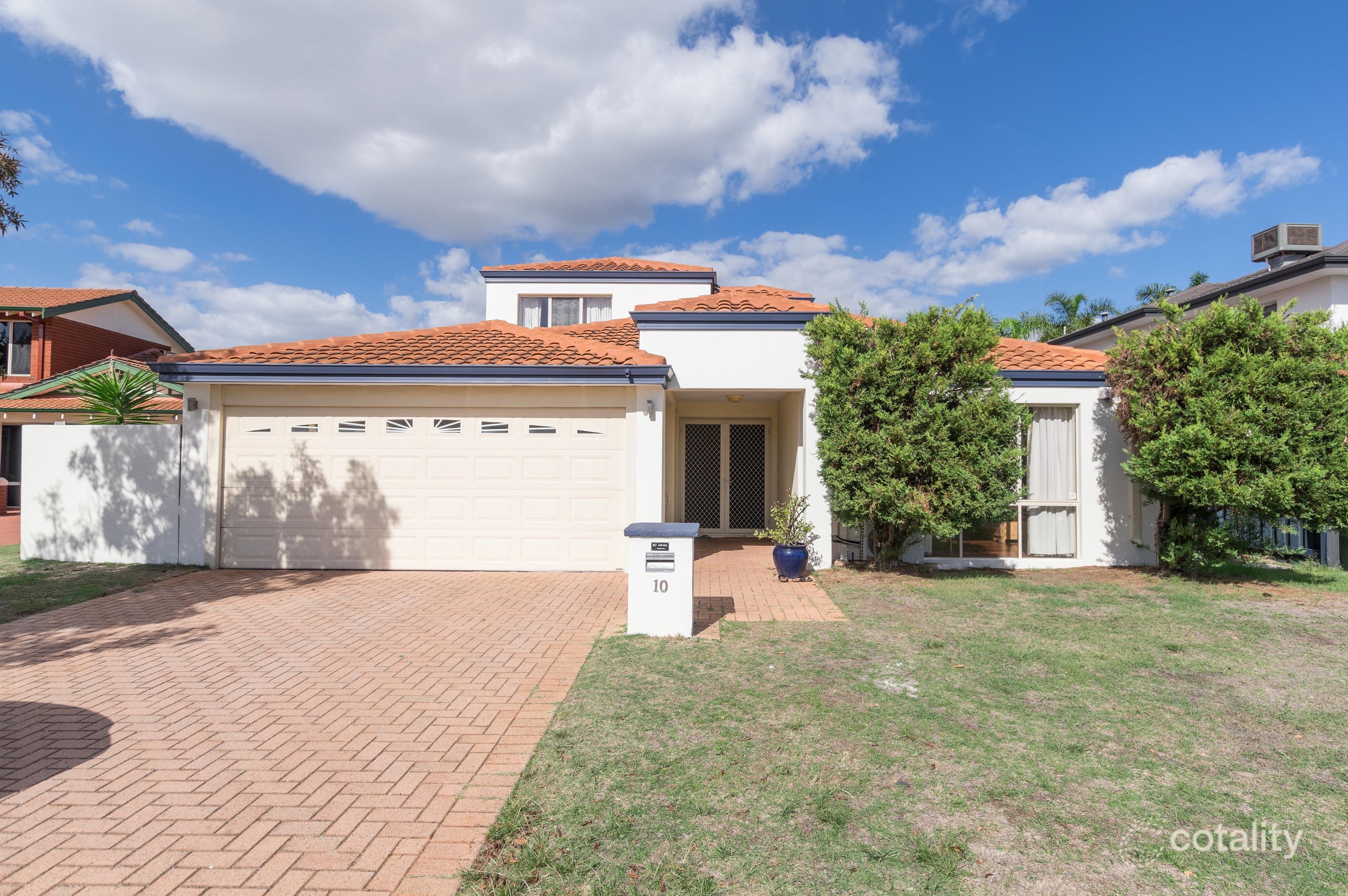 10 Moline Ct, Churchlands, WA 6018