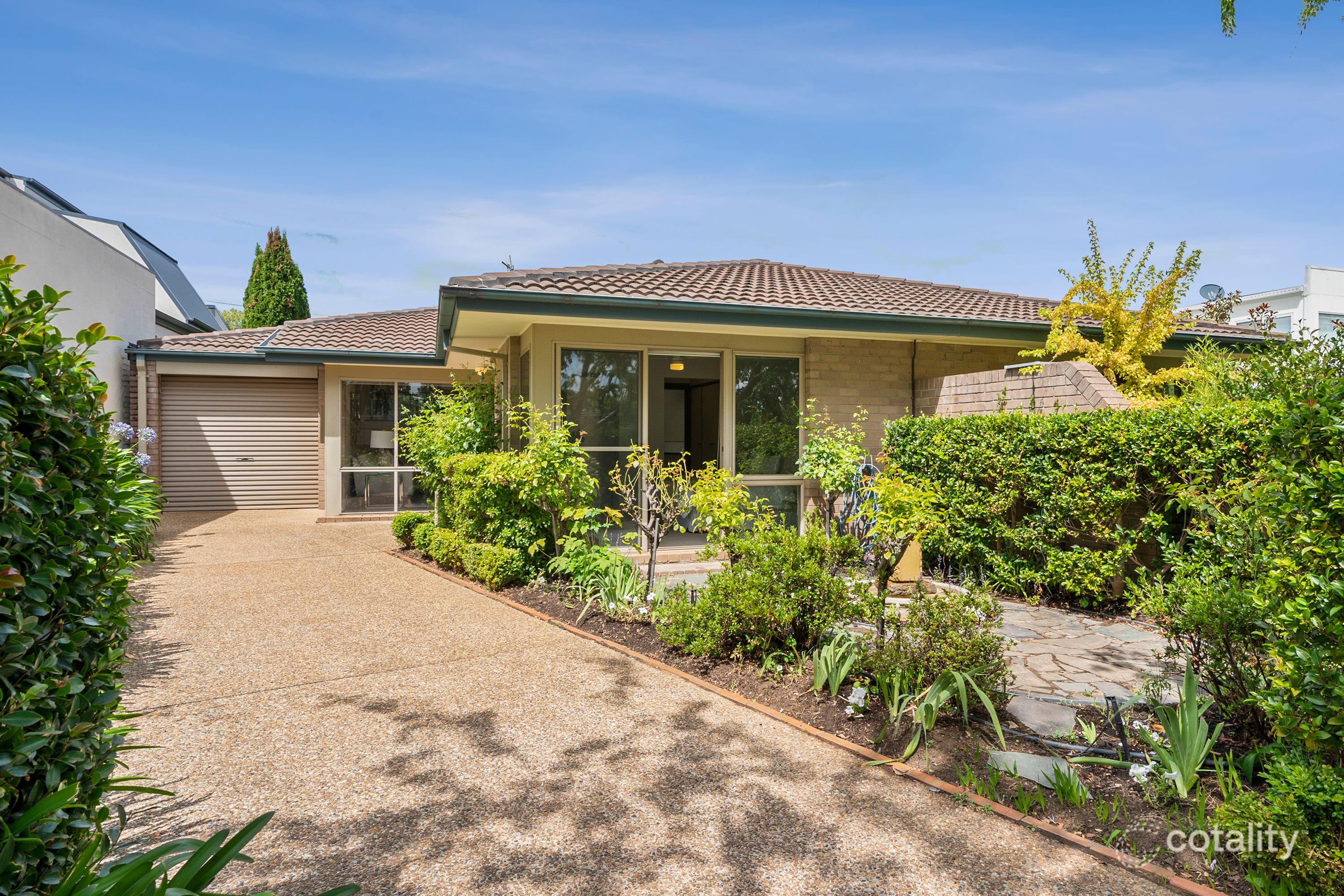 11a Carrington St, Deakin, ACT 2600