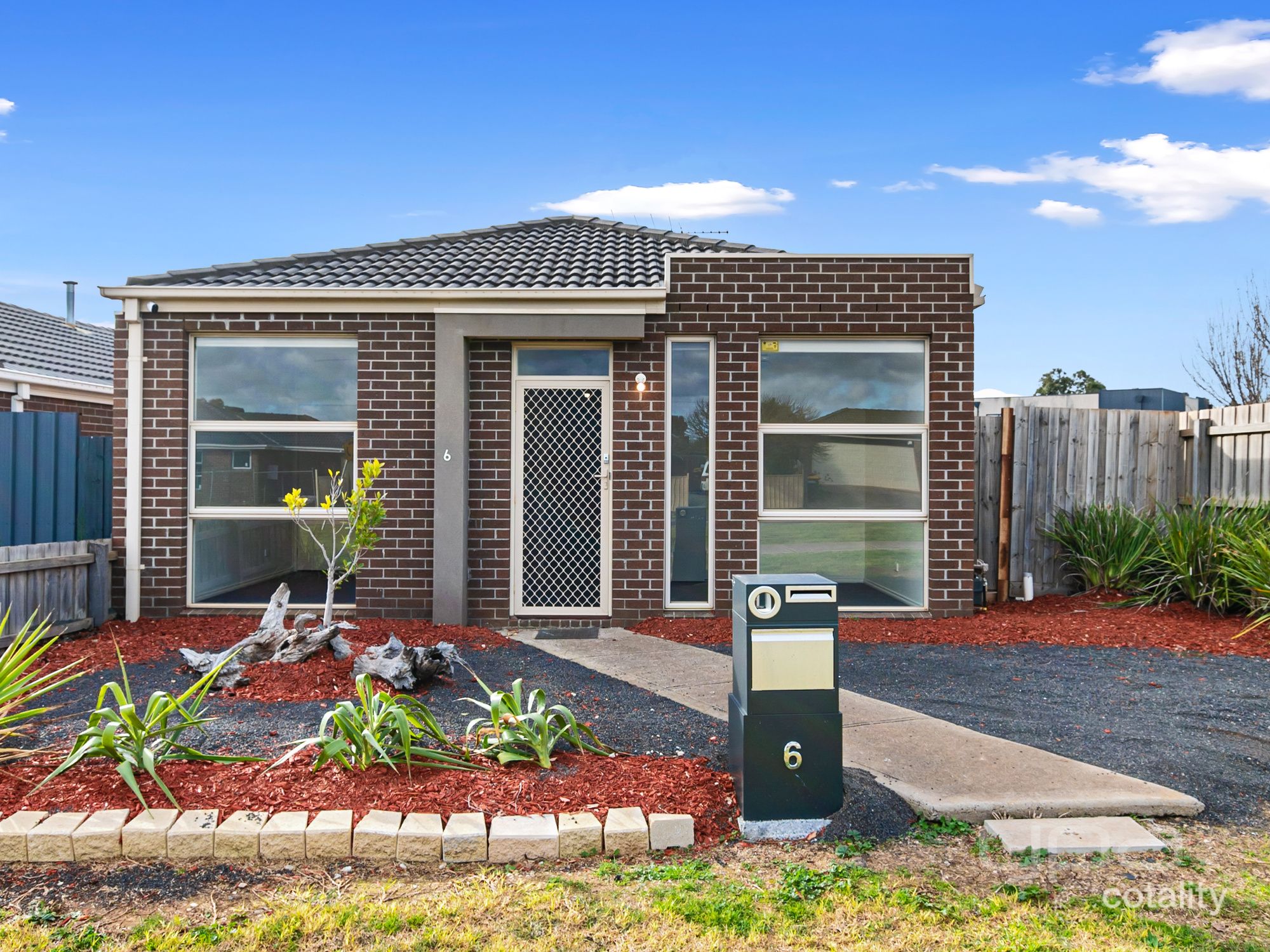 6 Roslyn Park Dr, Harkness, VIC 3337