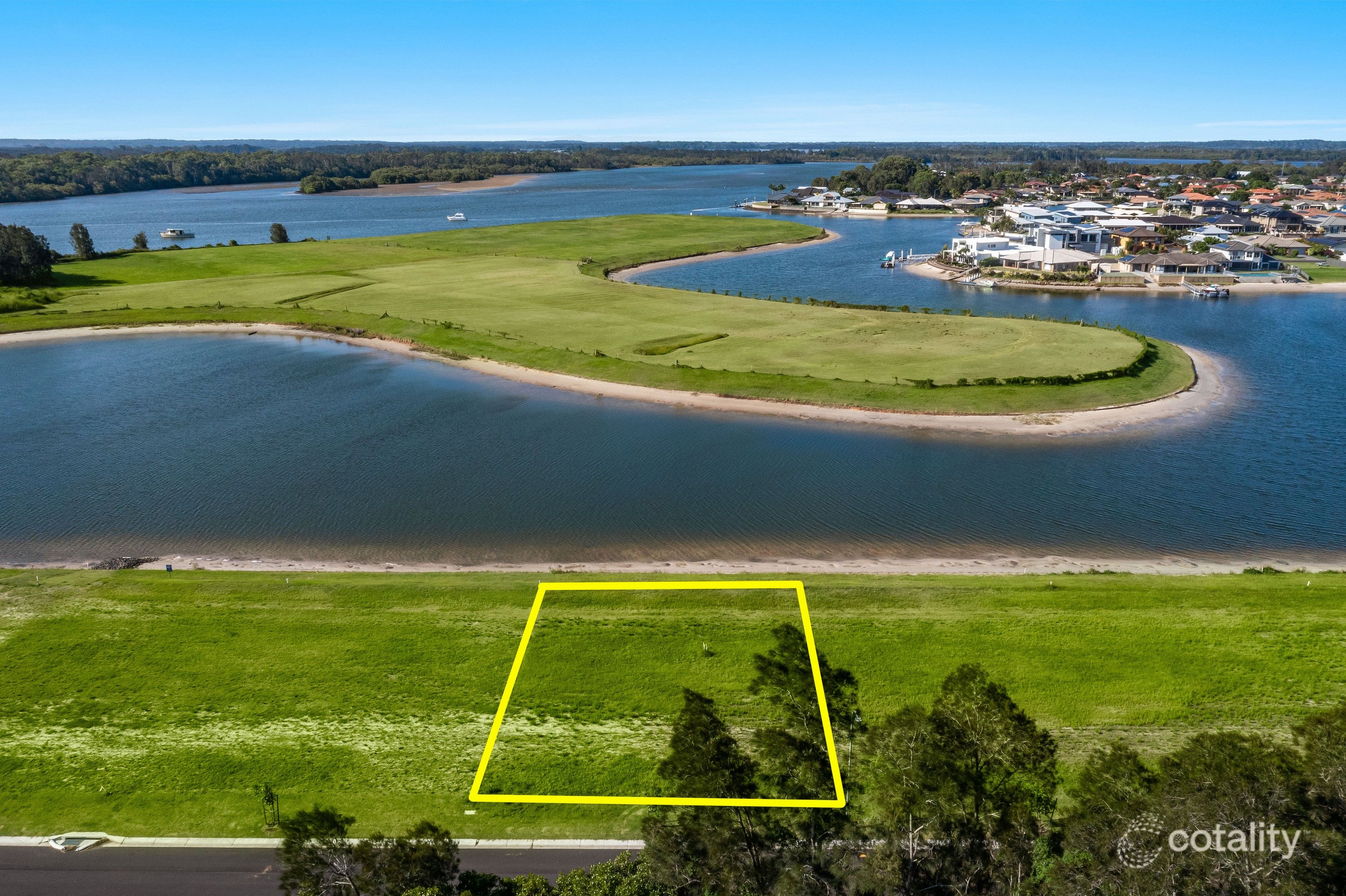 20 Della Pl, Yamba, NSW 2464