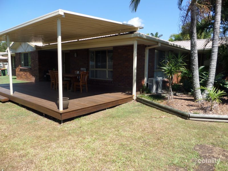 17 Poinciana Ave, Victoria Point, QLD 4165