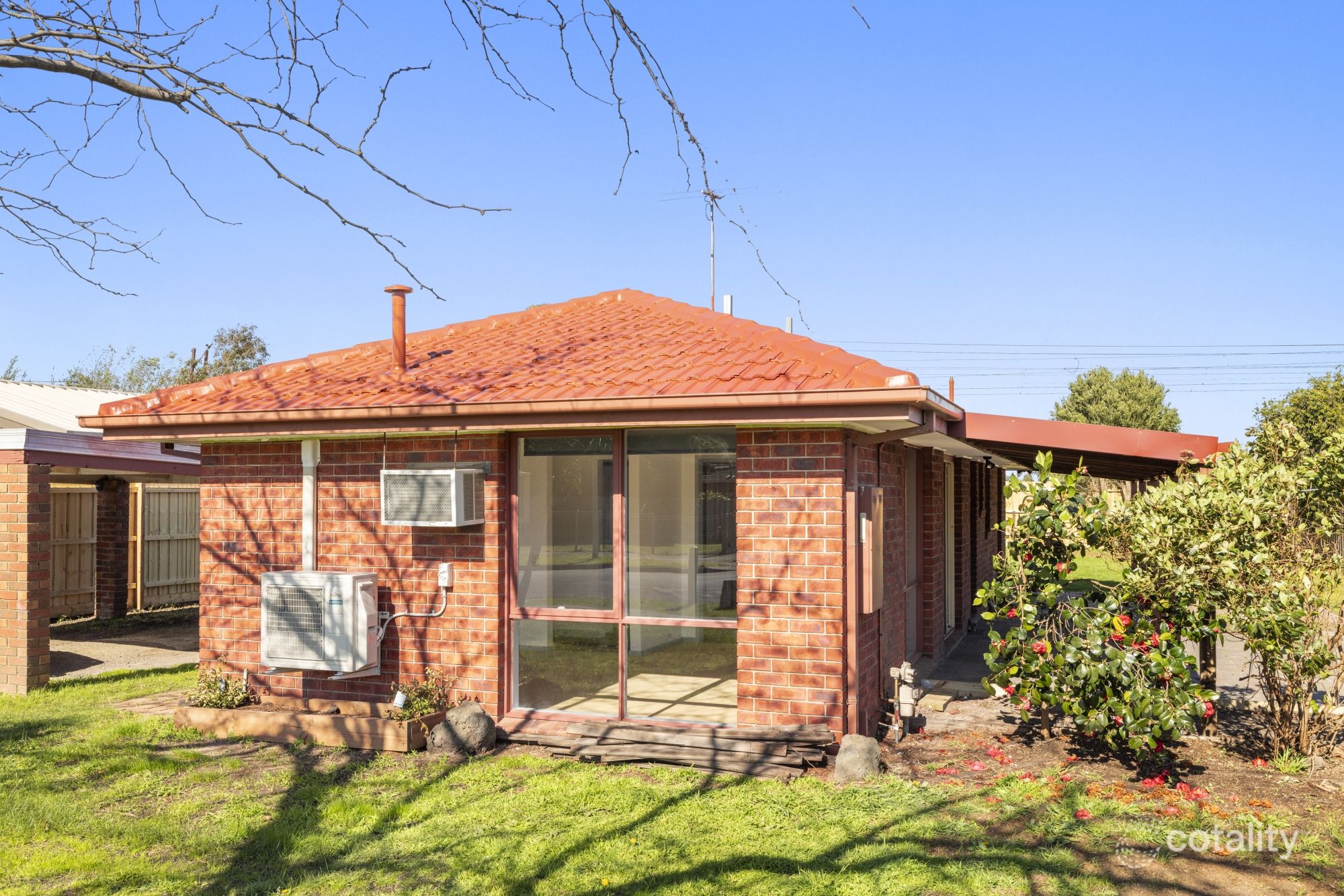 28 Collins Cres, Berwick, VIC 3806