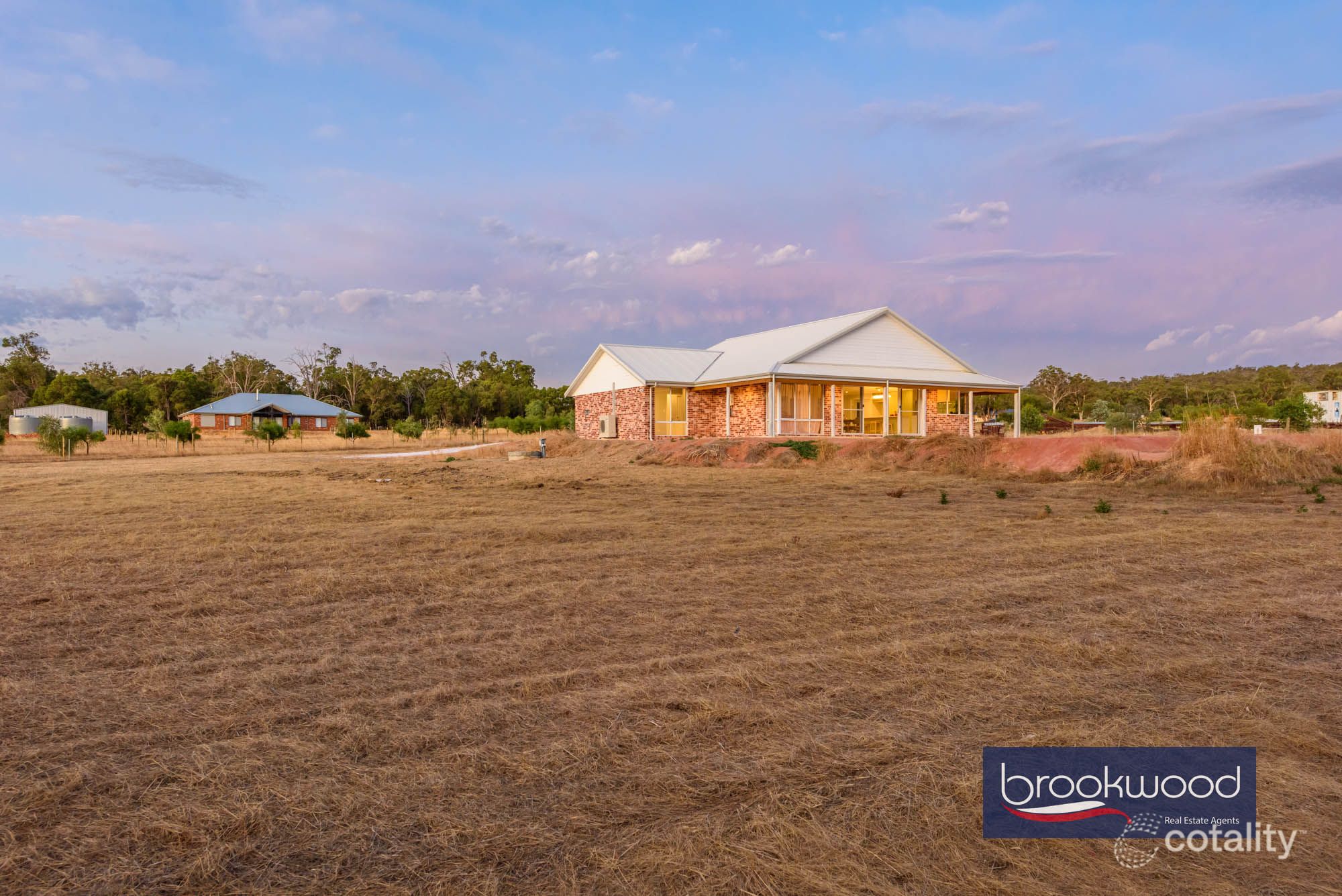 32 Cook Rd, Bakers Hill, WA 6562