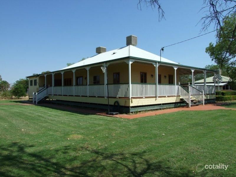 71-73 Crane St, Longreach, QLD 4730