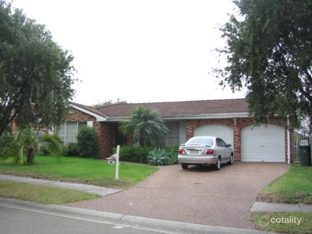 27 Natchez Cres, Greenfield Park, NSW 2176