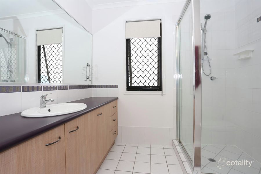 2/7 Slater Ave, Lawnton, QLD 4501