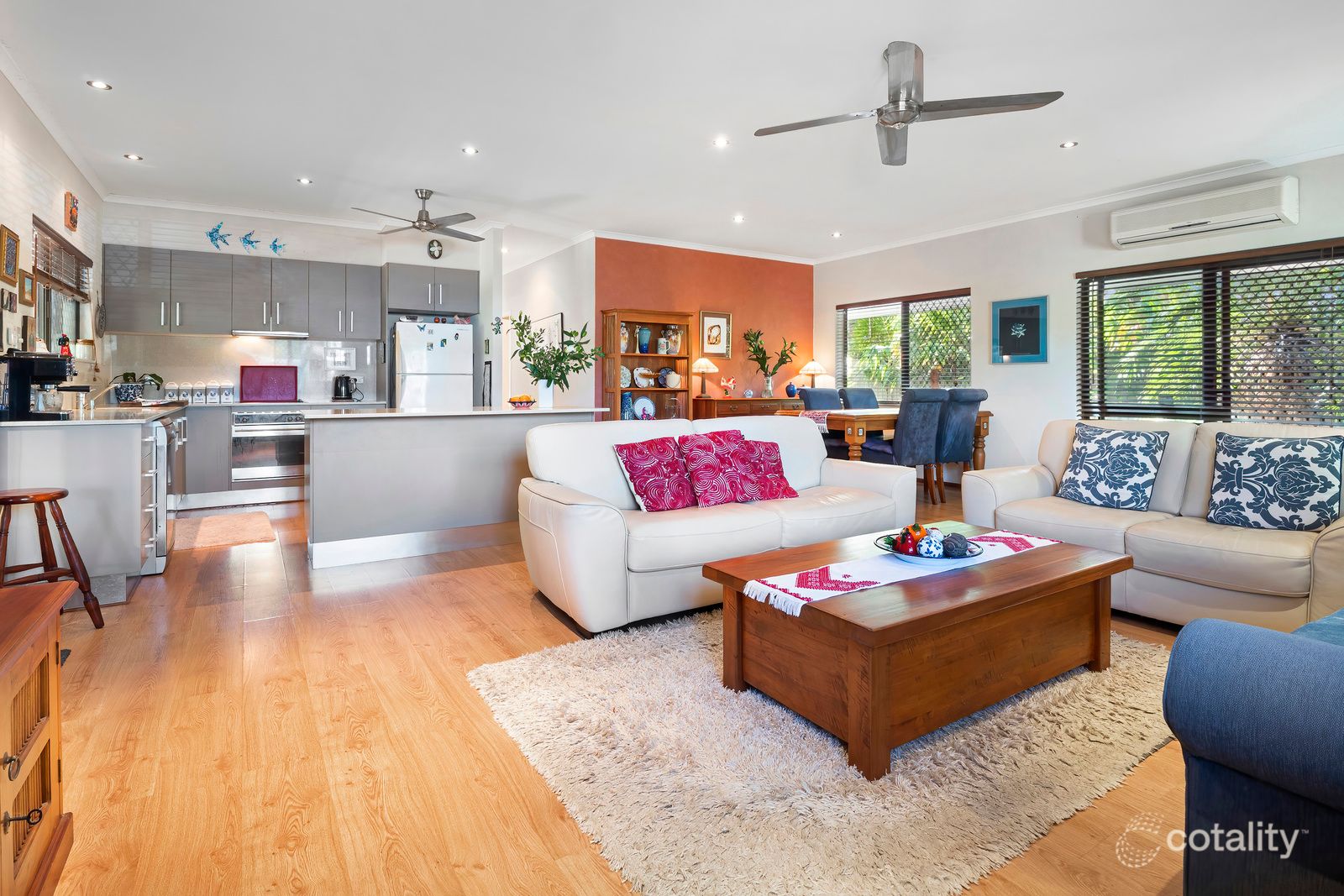 6 Walnut St, Holloways Beach, QLD 4878