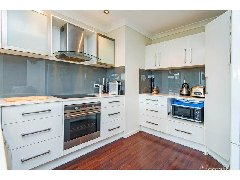 13 Pineview Dr, Oxenford, QLD 4210