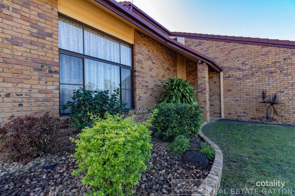 13 Lake Apex Dr, Gatton, QLD 4343