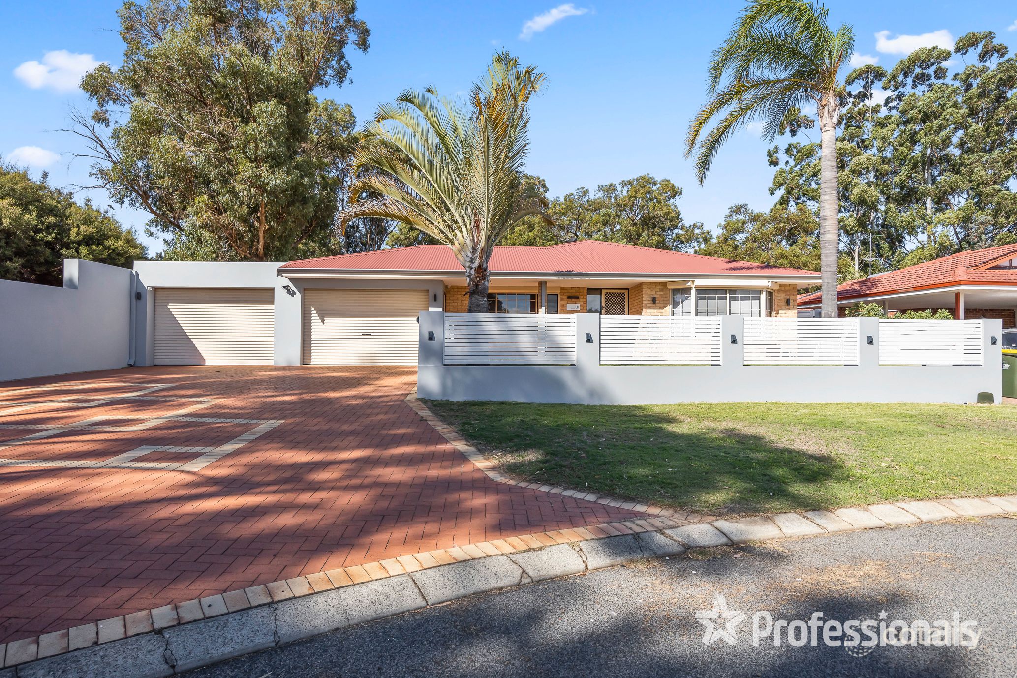 16 Margate Pl, Marangaroo, WA 6064