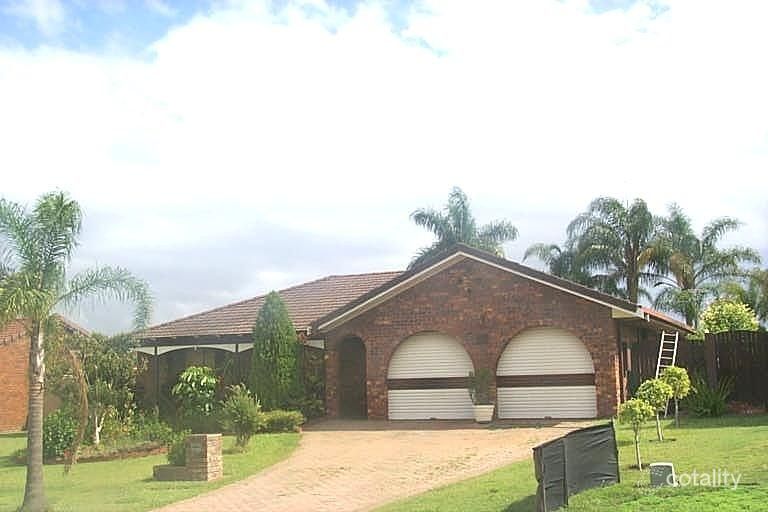 10 Palmwood Ct, Burleigh Waters, QLD 4220