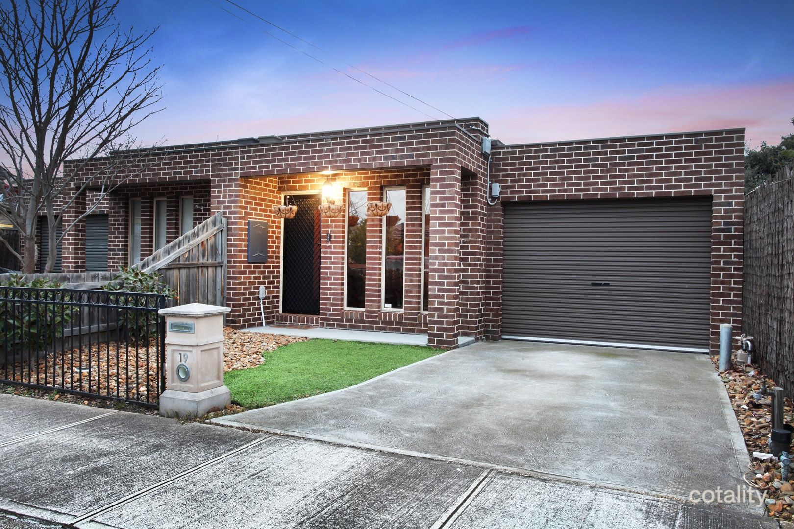 19 Lawrence St, Ardeer, VIC 3022