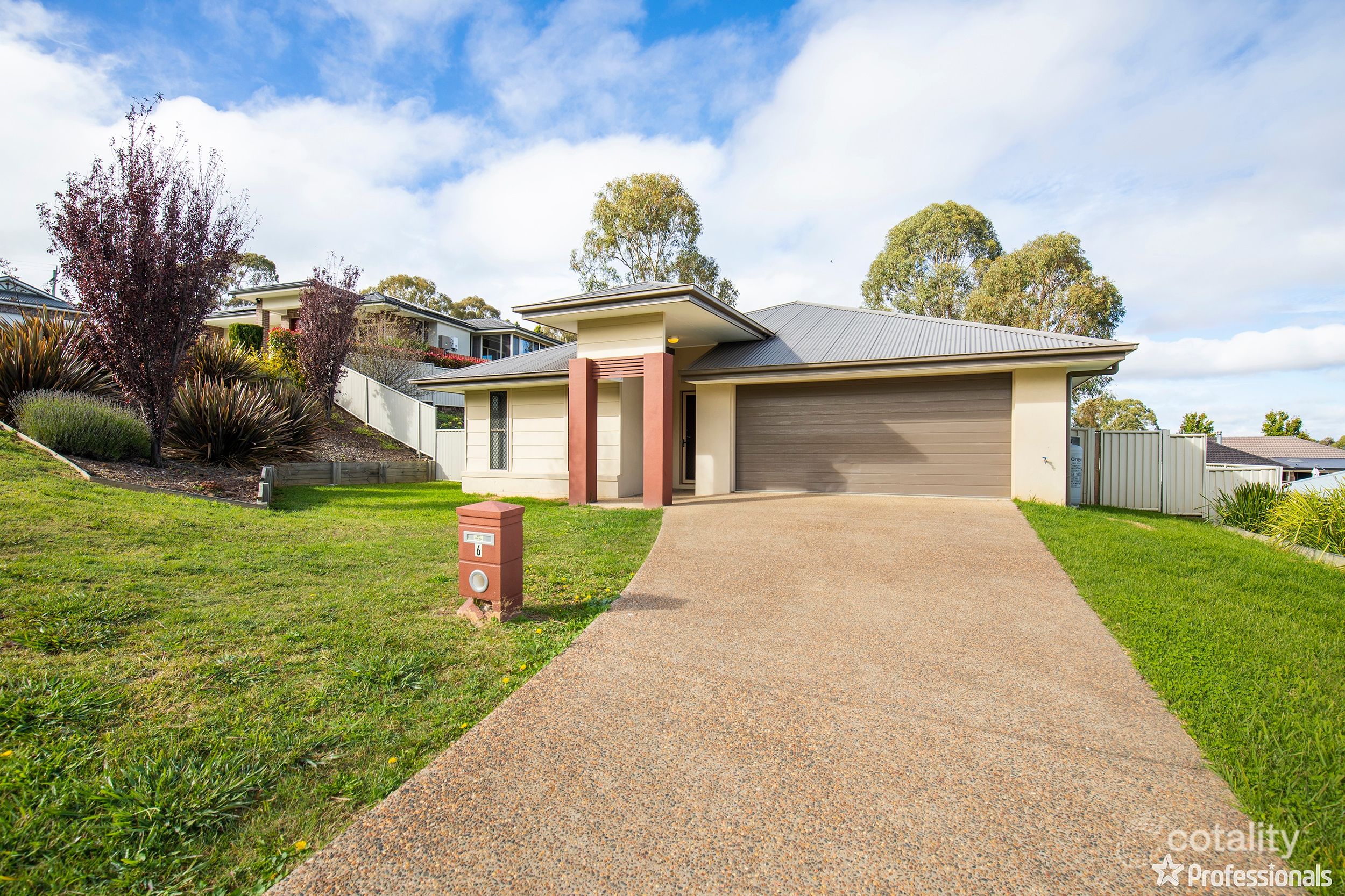 6 Grandview Cres, Armidale, NSW 2350
