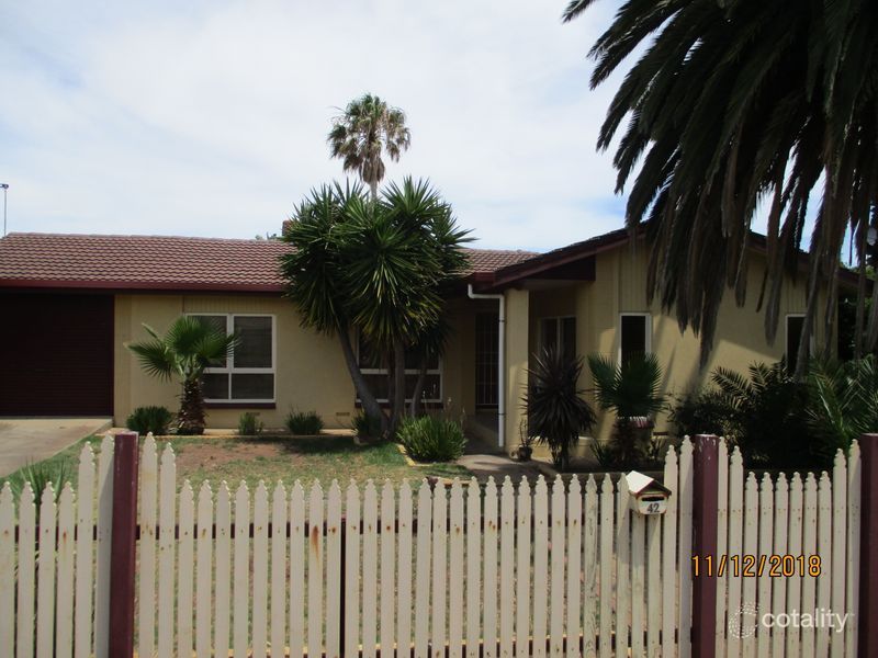 42 Helmsman Tce, Seaford, SA 5169