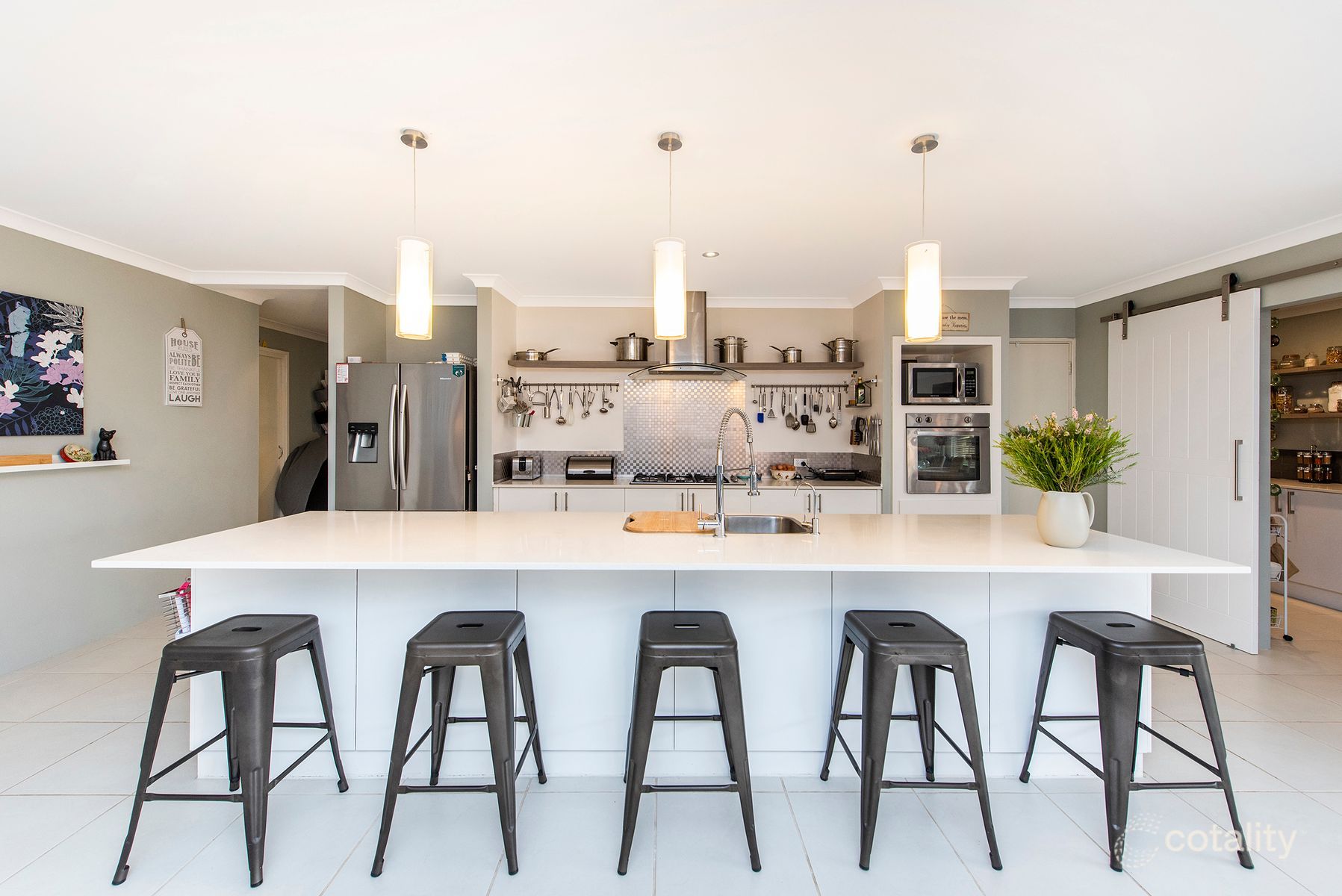 25 Frenchmans Cres, Secret Harbour, WA 6173