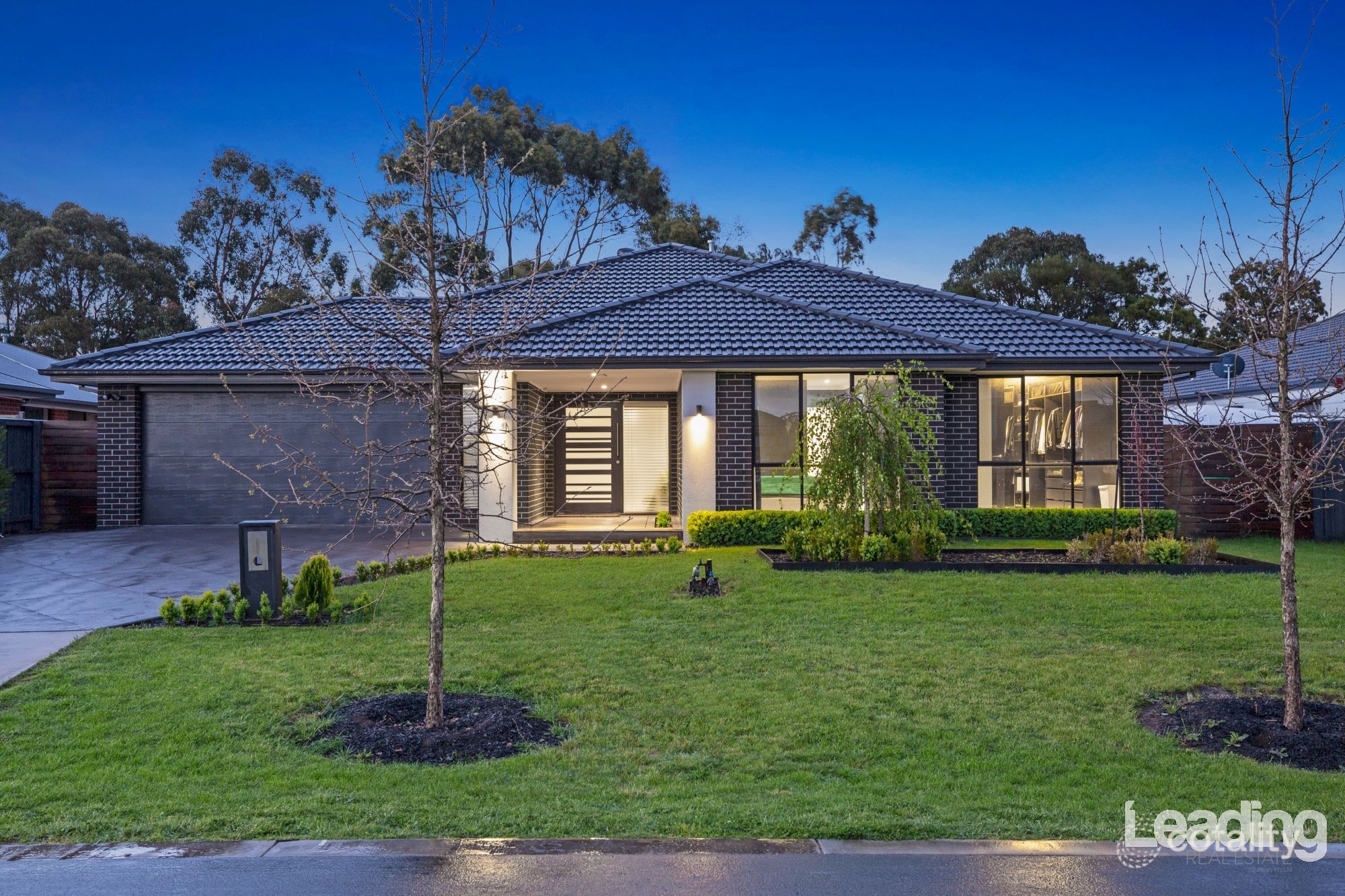 18 Parkside Ave, Romsey, VIC 3434