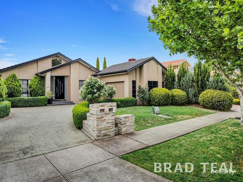111 Royal Cres, Hillside, VIC 3037