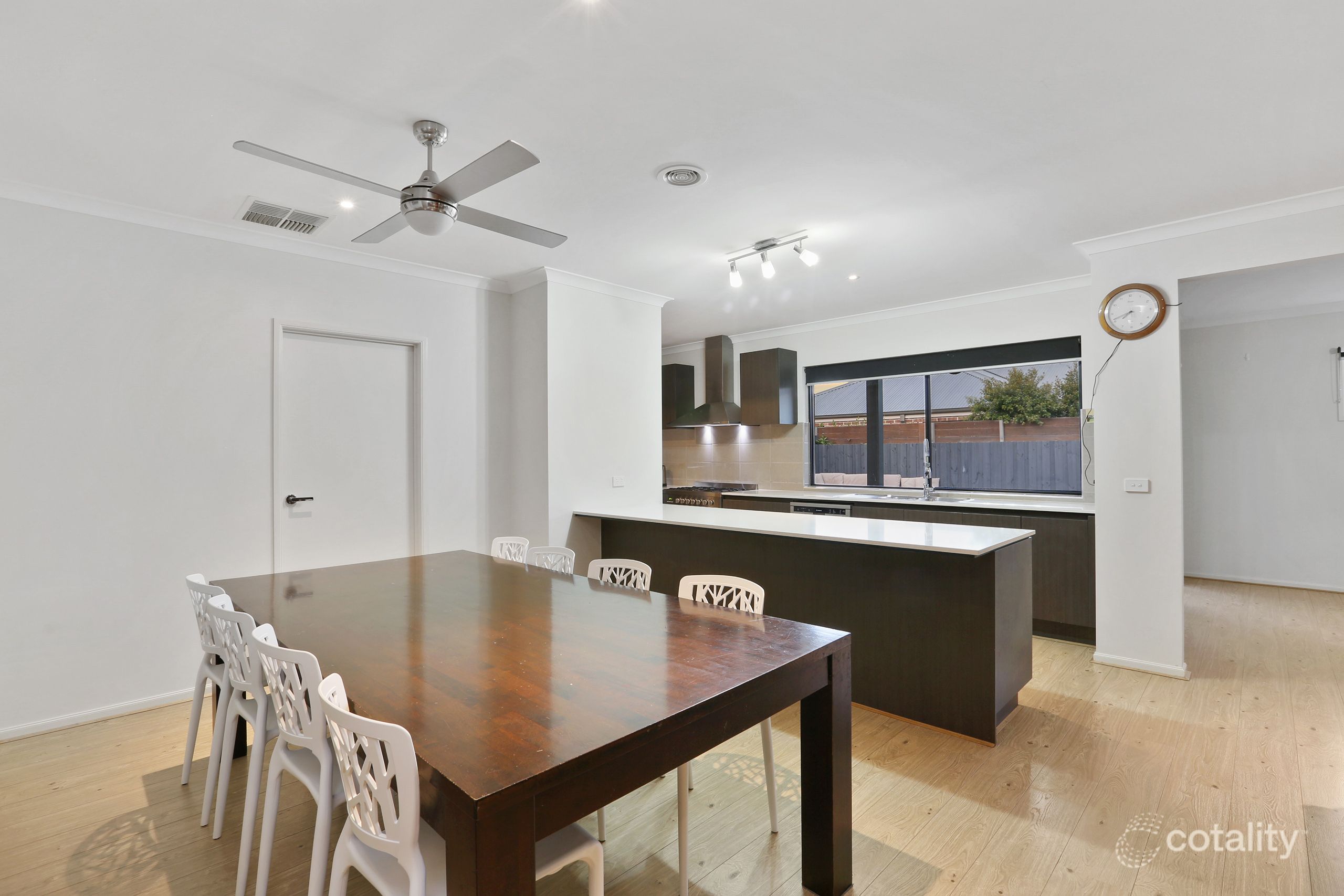 15 Prevelly Cct, Armstrong Creek, VIC 3217