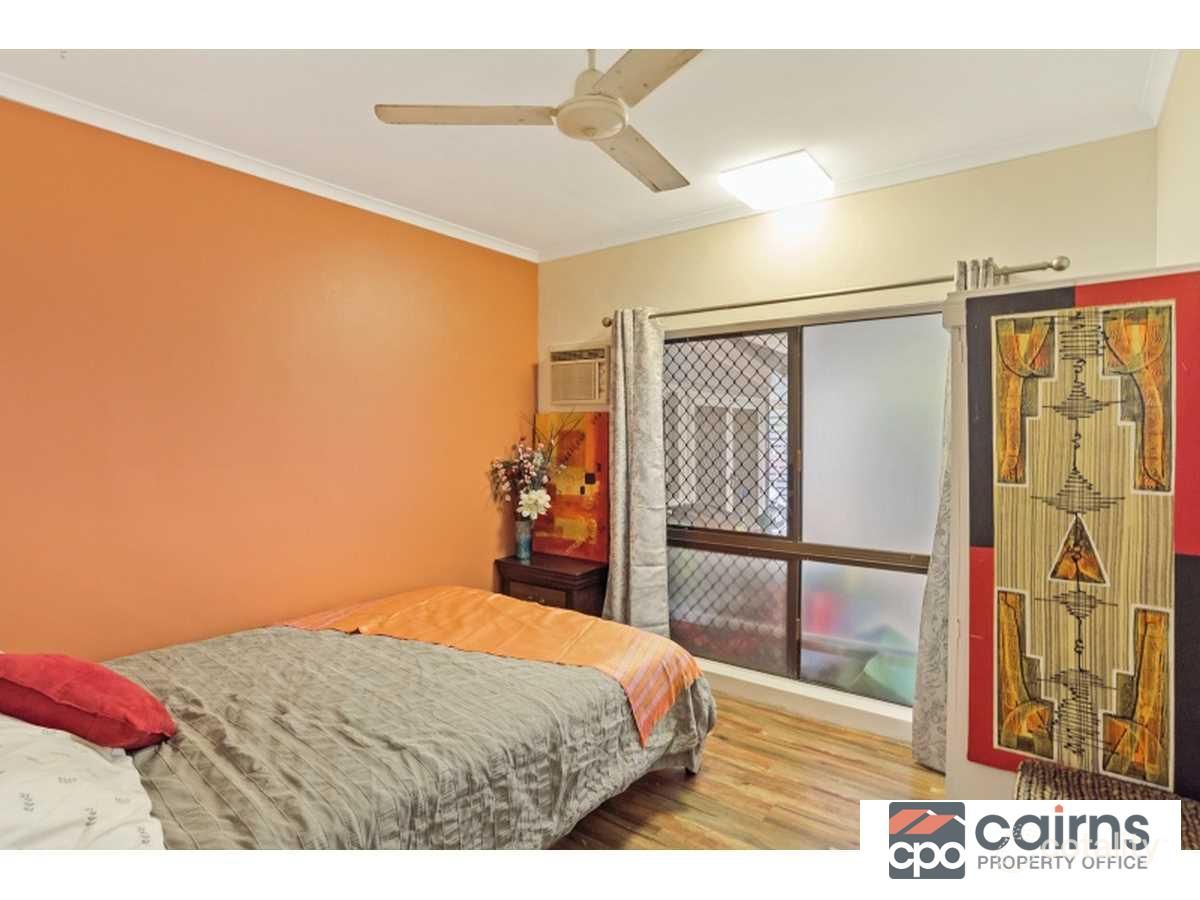 42 Irene St, Mooroobool, QLD 4870