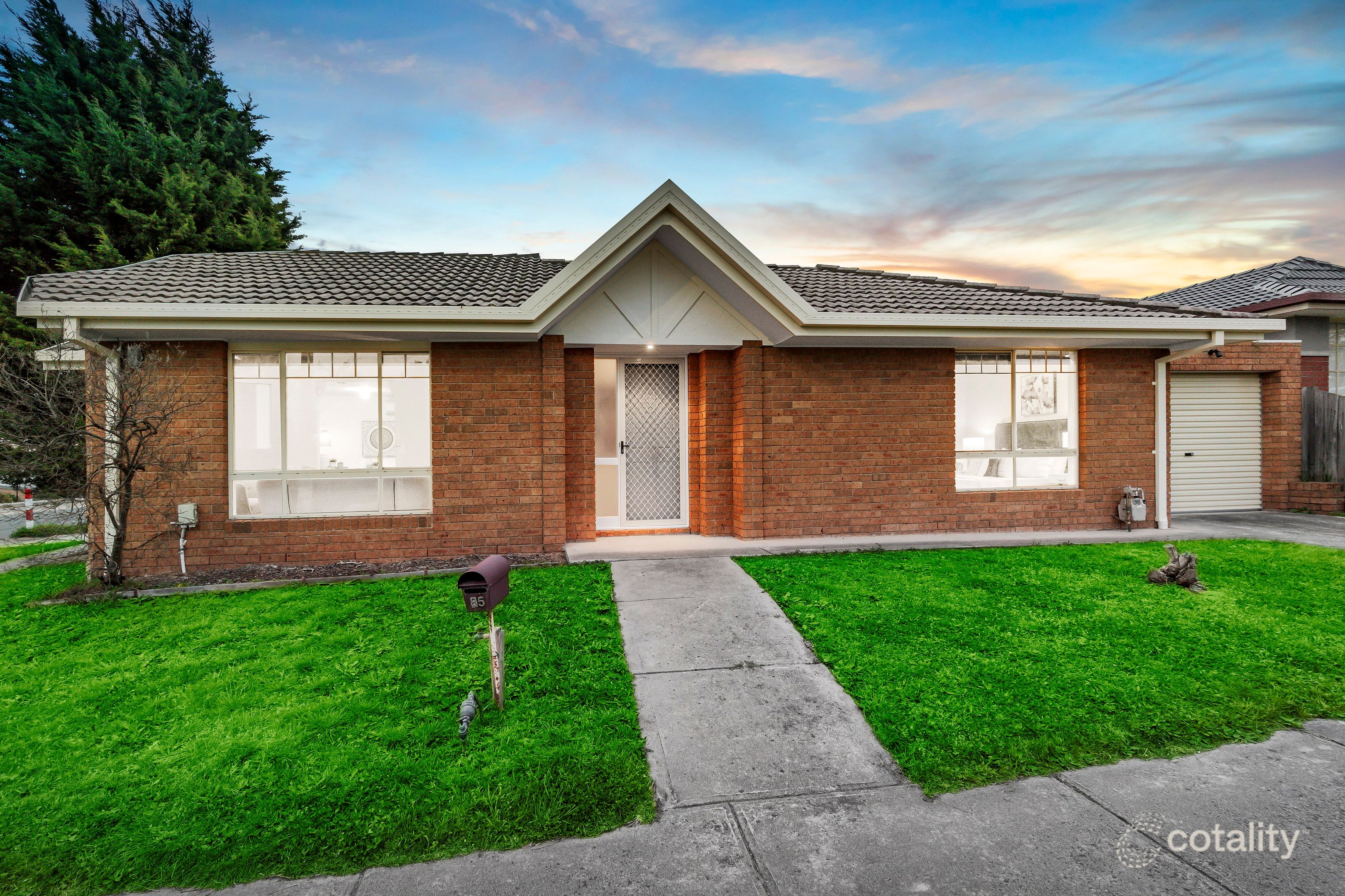 85 Pindari Ave, Mill Park, VIC 3082