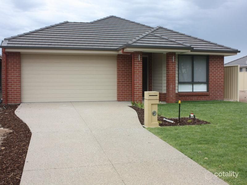 8 Wyatt Rd, Direk, SA 5110