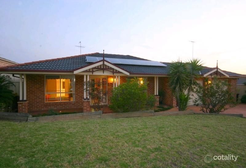 16 Knox St, Glenmore Park, NSW 2745