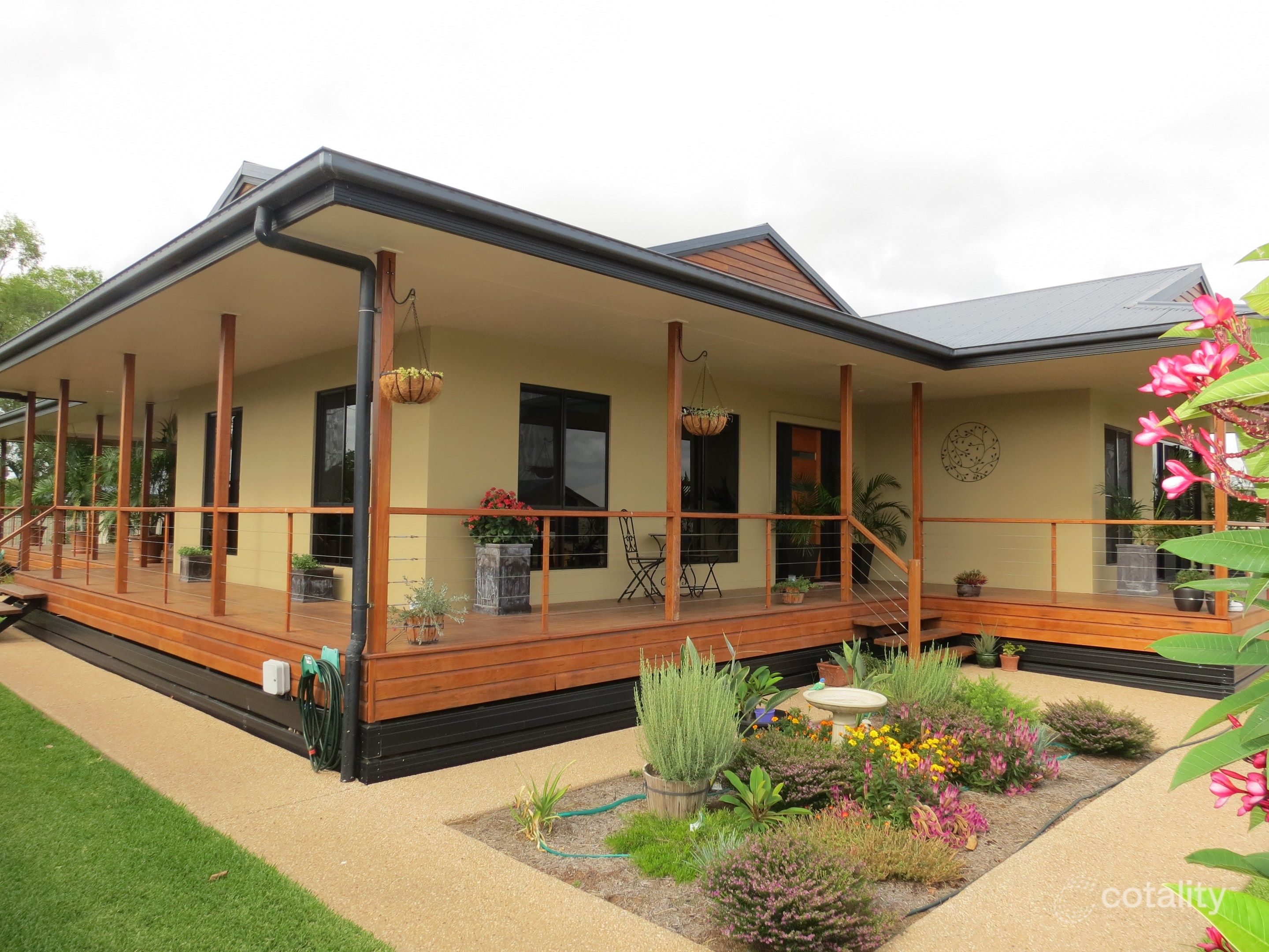 5 Carrington Pl, Emerald, QLD 4720