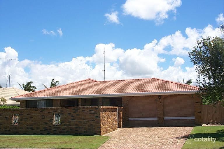 18 Drysdale Pl, Paradise Point, QLD 4216