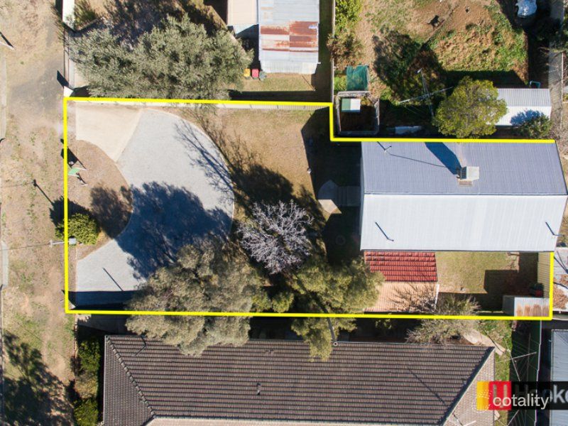 9 Gipps St, West Tamworth, NSW 2340