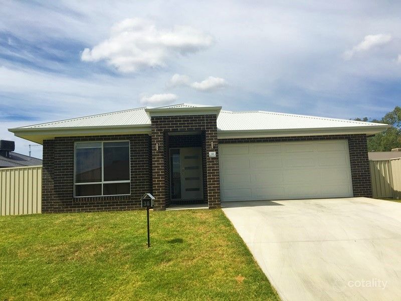 38 Whiteley Cct, Baranduda, VIC 3691