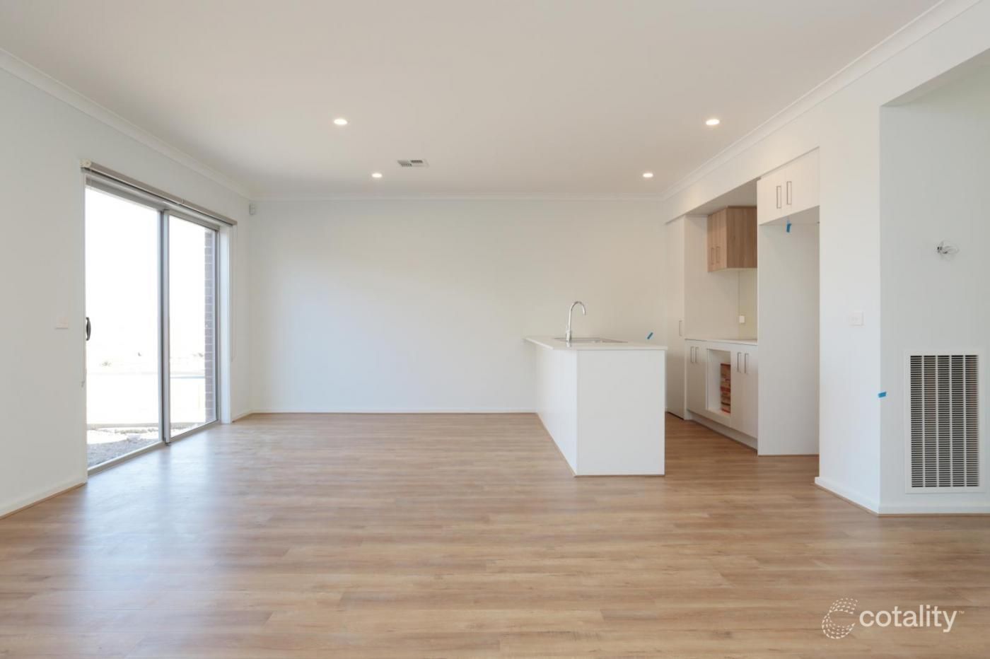 1 Overland Ch, Werribee, VIC 3030