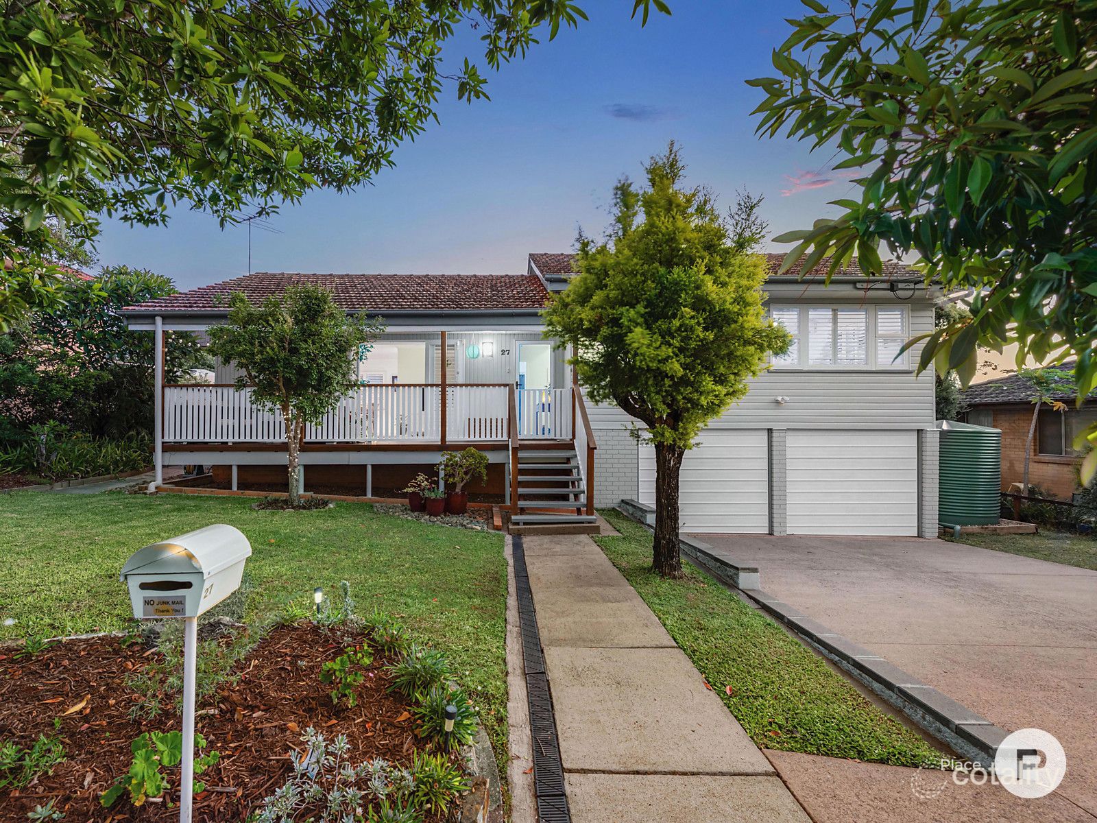 27 Condong St, Mansfield, QLD 4122