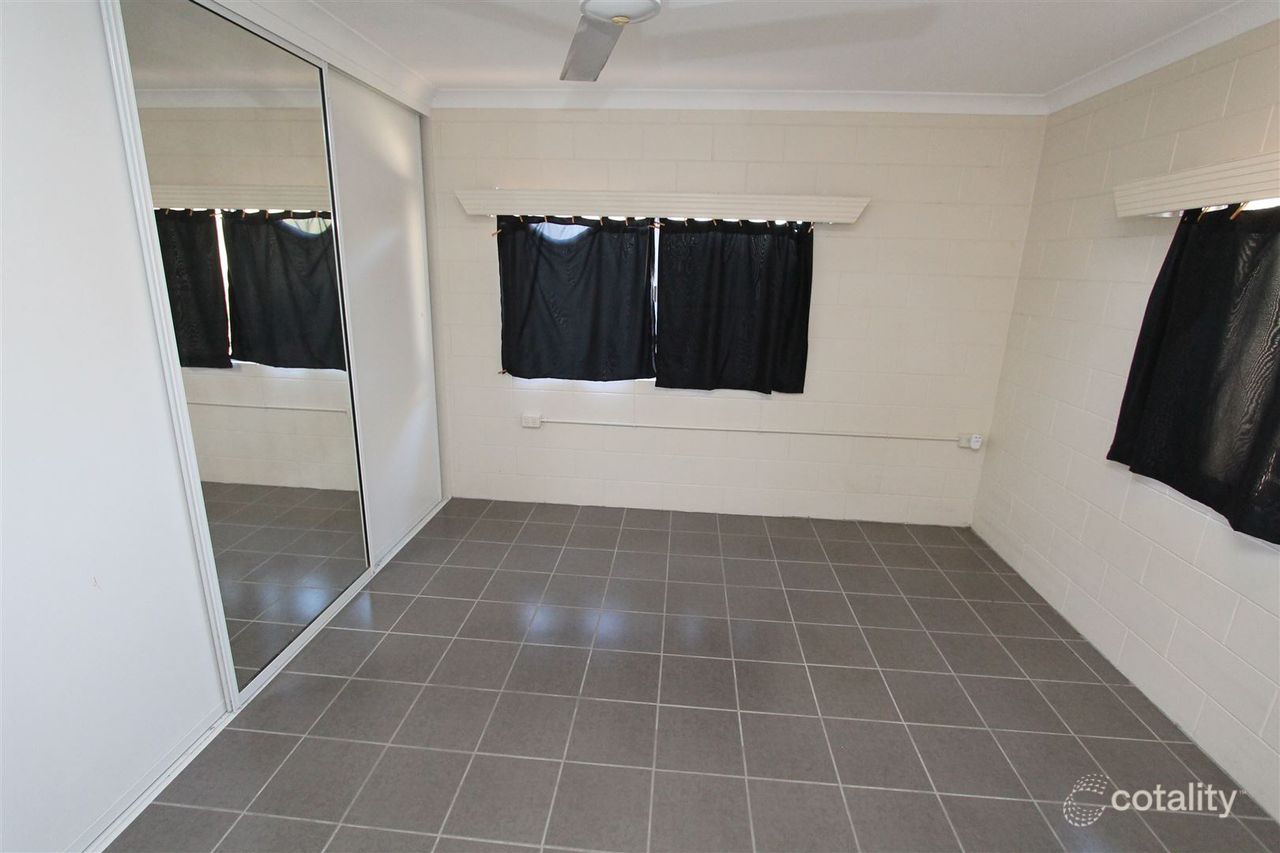 12 Nelson St, Clare, QLD 4807