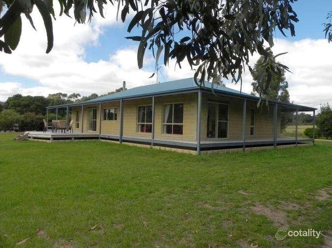 144 Scotts Lane, Scotsburn, VIC 3352