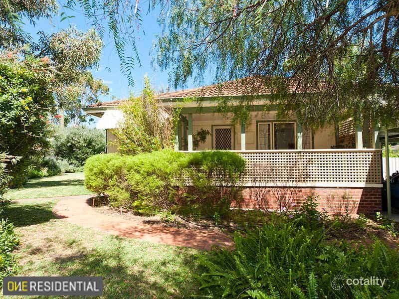 35 Baal St, Palmyra, WA 6157