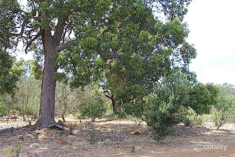 22 Guppy Rd, Kalamunda, WA 6076