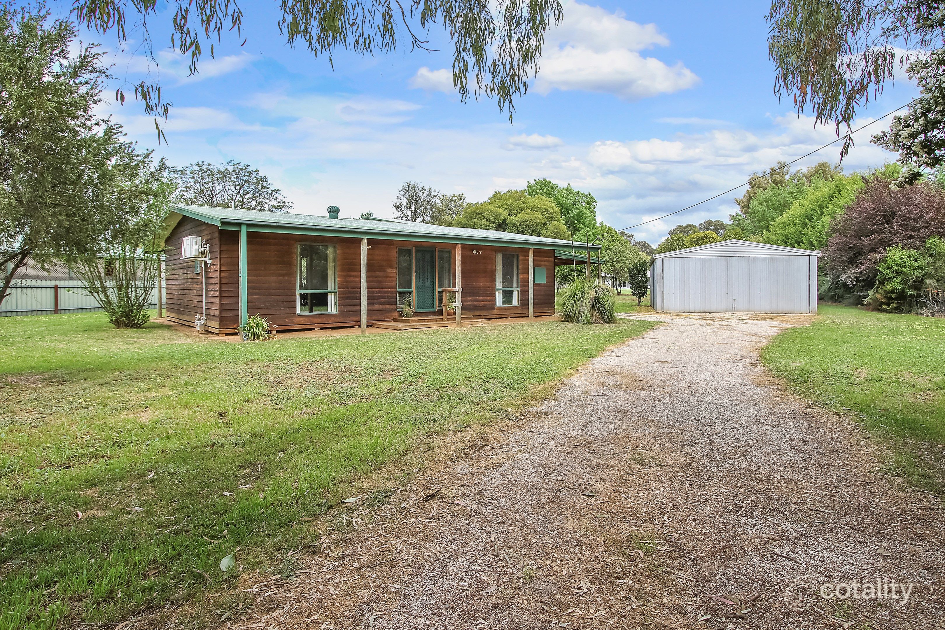 186 Bank St, Howlong, NSW 2643