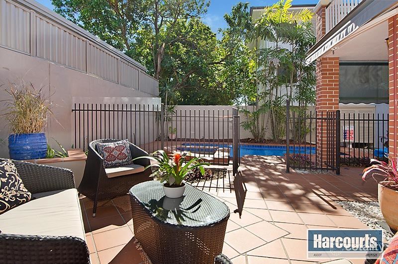 2/106 Racecourse Rd, Ascot, QLD 4007