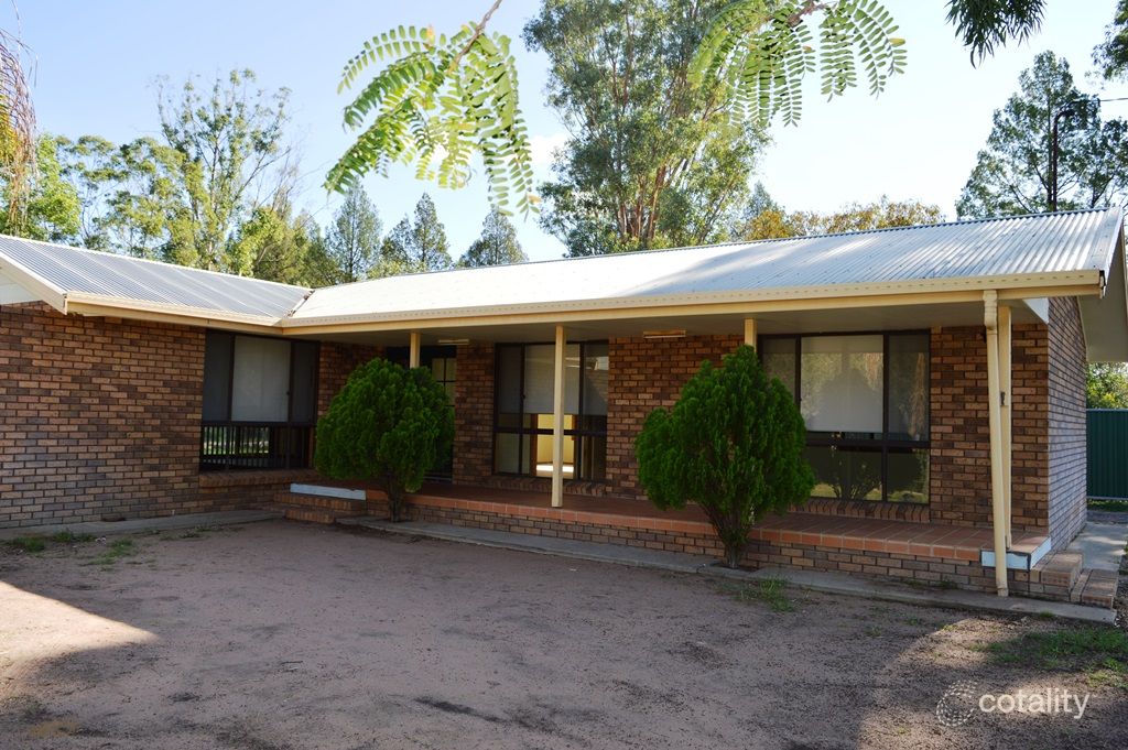 41 Farrar St, Gilgandra, NSW 2827