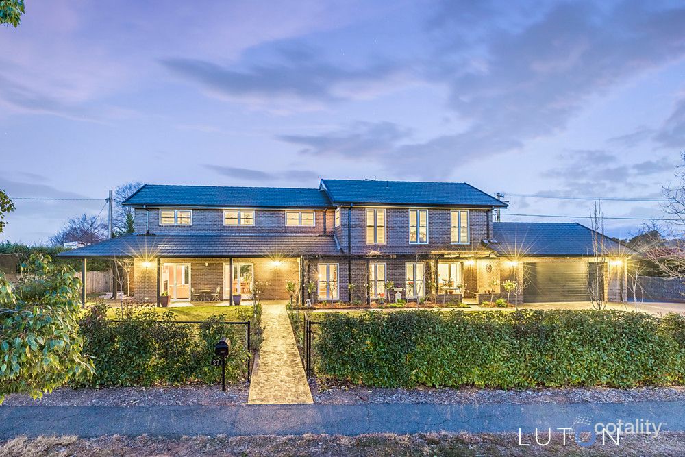 27 Tasmania Cir, Forrest, ACT 2603