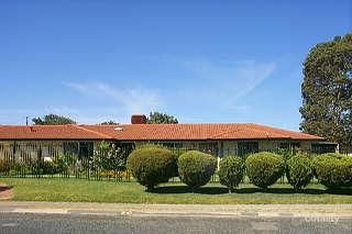 30 Berberis Way, Forrestfield, WA 6058