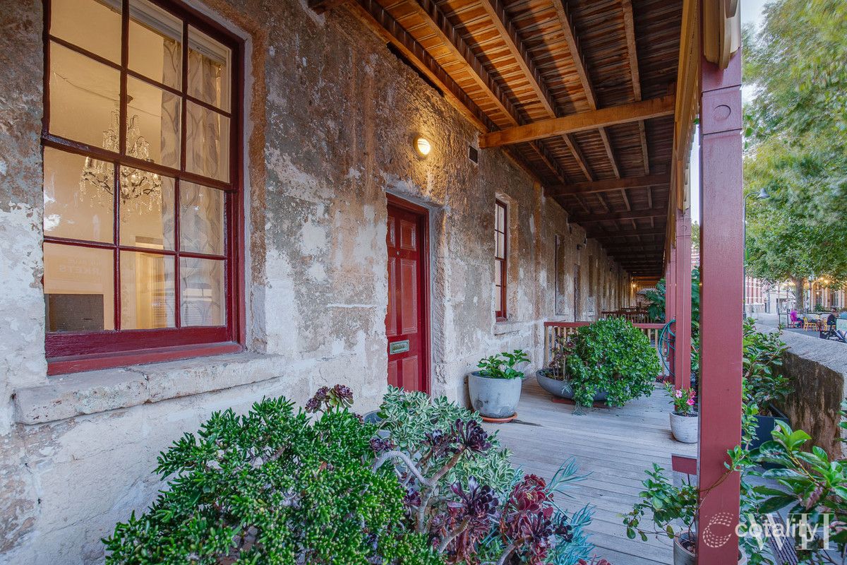 15 Henderson St, Fremantle, WA 6160
