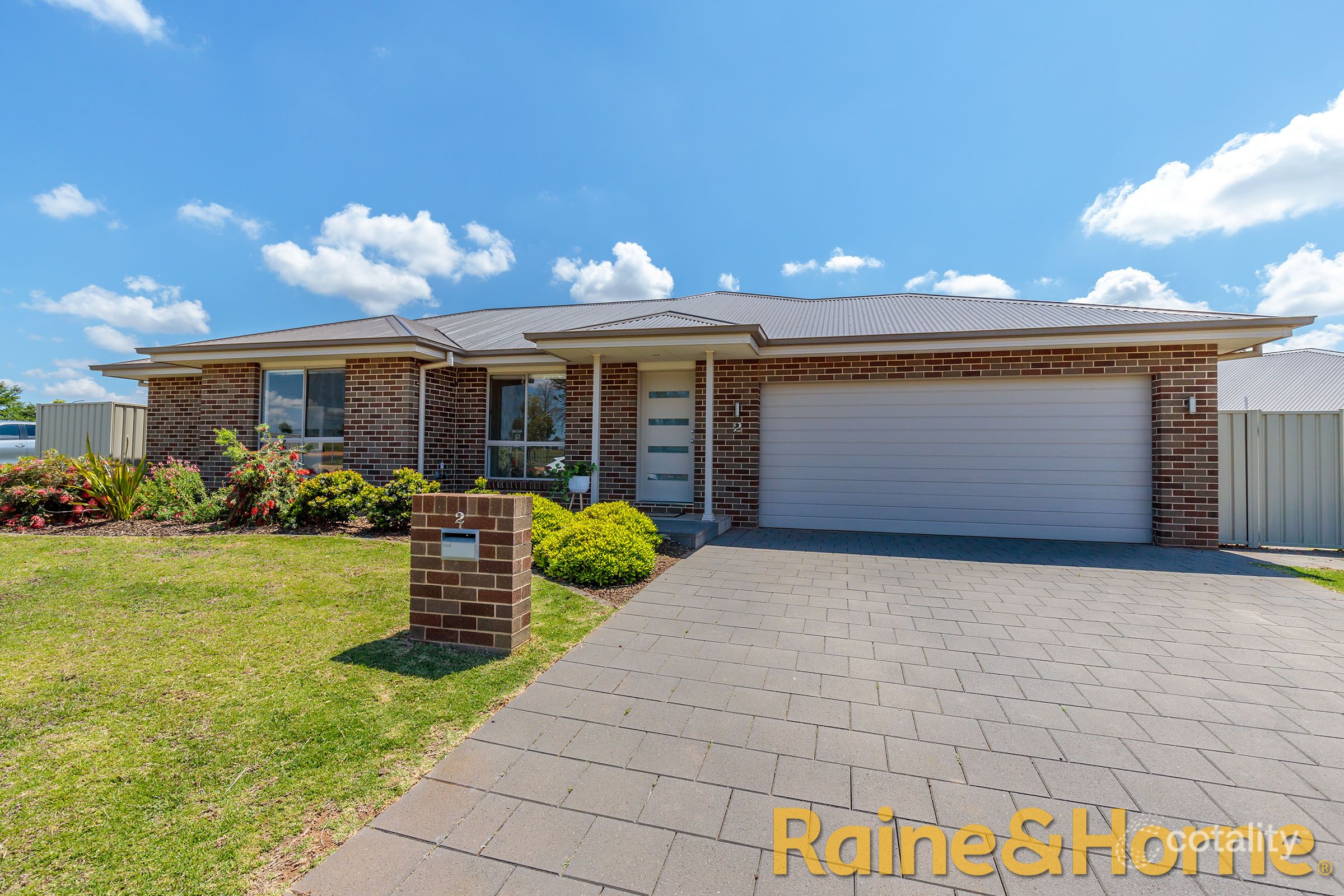 2 Lady Barron Cir, Dubbo, NSW 2830
