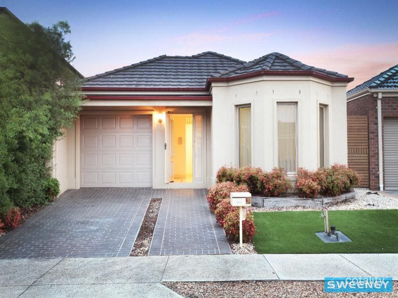 33 Studley Park Way, Caroline Springs, VIC 3023