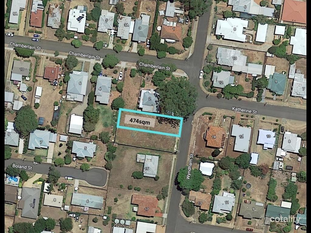 13 Wyndham St, North Toowoomba, QLD 4350