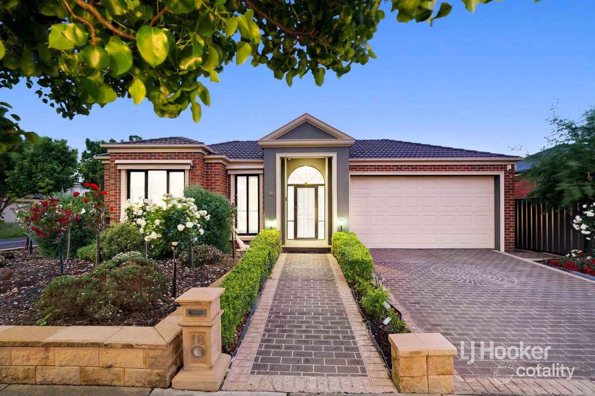 18 Trapani Ave, Point Cook, VIC 3030