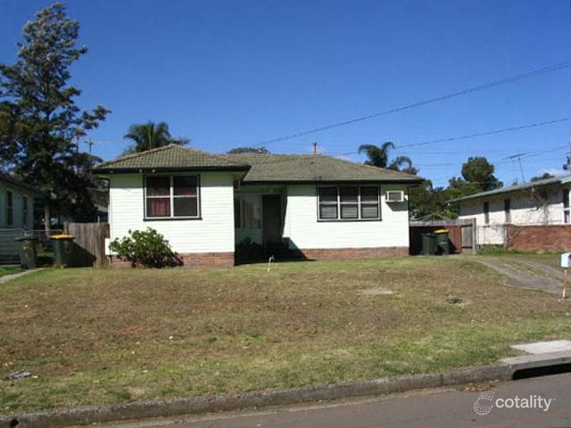 7 Talmiro St, Whalan, NSW 2770